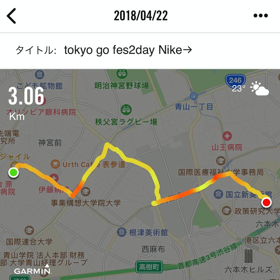 run+さんのインスタグラム写真 - (run+Instagram)「NIKE TOKYO GO FES Day2 ライブを満喫した昨日に引き続き、今日はランを満喫。 昨日はあんなに楽しく見てたけど、自走式トレッドミルは見るのとやるのじゃ大違い！！想像以上のキツさ(;´∀｀) なんとか100%でUNLOCK🔓 後のライブへと繋げられホッと一安心。 #tokyogo #自走式トレッドミルでハムスター気分🐹 #ハムスターになれる場所  #Niketokyo #NIKE #ナイキ #ナイキプラス  #NRC #NRCTOKYO #リアクト #ふわかるびよーん #ラン #ランニング  #ランニング女子  #街ラン #街RUN #RUN #RUNNING #RUNNER #RUNNERGIRL #RUNGIRL #CITYRUN #aday #japan #Runday #RunLovesLife」4月23日 15時08分 - runplus