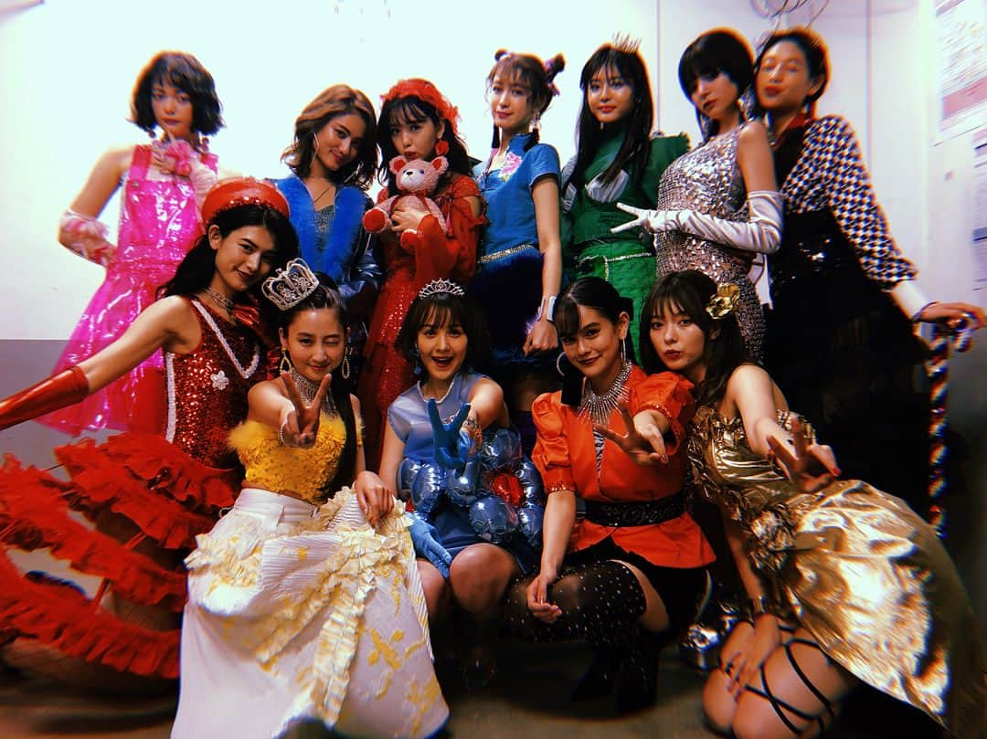 河北麻友子さんのインスタグラム写真 - (河北麻友子Instagram)「💛💜🧡💖💚❤️💙 #ViViModels  #ViViNight #びびないと」4月23日 21時02分 - mayukokawakitaofficial