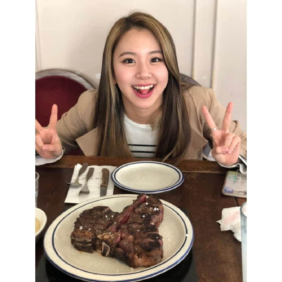 TWICEさんのインスタグラム写真 - (TWICEInstagram)「우리 챙이!!! 스무번째 생일축하해!! 노잼형제포레버 사랑해..❤️❤️❤️❤️」4月23日 22時01分 - twicetagram