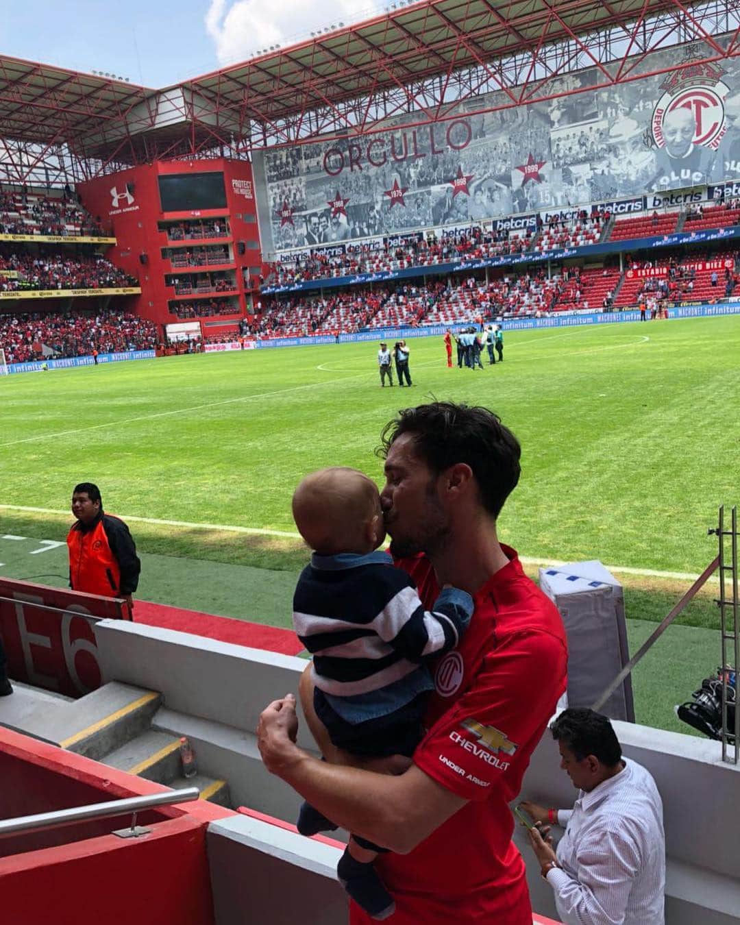 サンチャゴ・ガルシアのインスタグラム：「👶🏼👹」