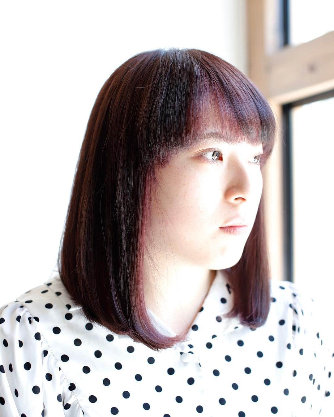 kazutakahamazatoのインスタグラム：「アドミオカラー。インナーにライラック。担当松井チーフ🌟Mちゃんいつもありがとうね〜😊✨ ＃アドミオカラー＃インナーカラー #hair equal#三国美容室#三国#キッズルーム#子連れでいける #hair#hairstyle#スタッフ募集#縮毛矯正が得意 #コタ#COTA#ヘアケア#駅ちか#美容室#美容室求人#美容師募集#スタイリスト募集#アシスタント募集#メンズ #メンズヘア#ボブ#子供カット#トリートメント #トキオトリートメント#酸性ストレート #酸性デジタルパーマ#ヘッドスパ#ヘアドネーション#写真好きな人と繋がりたい」