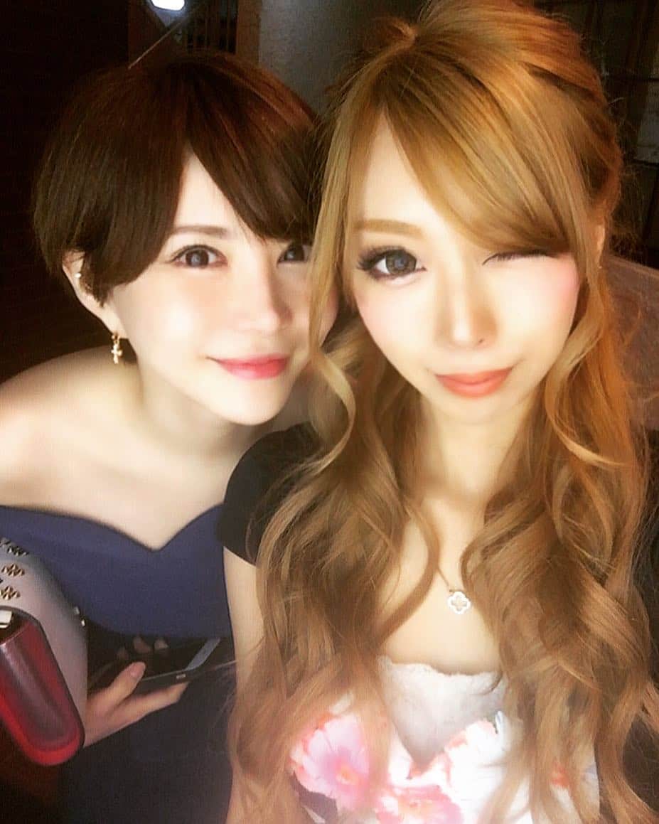 里美ゆりあのインスタグラム：「ヾ(´︶`♡)ﾉ #舞人#六本木#roppongi#キャバクラ#キャバ嬢#かれん#金髪#可愛い#pretty#良い子#ギャル#私も昔はギャルだった」