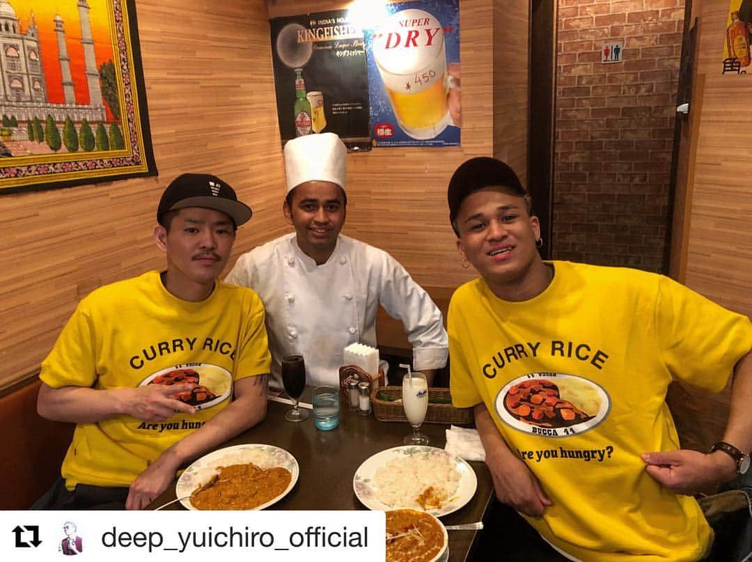 BUCCA 44さんのインスタグラム写真 - (BUCCA 44Instagram)「DEEP YUICHIROさん ありがとうございます‼️☺️ #Repost @deep_yuichiro_official ・・・ ・ 遂に実現しました。 .  これを着てからのカレー🍛🍛🍛 .  #カレー部 #curry #curryrice」4月24日 17時32分 - bucca44_official
