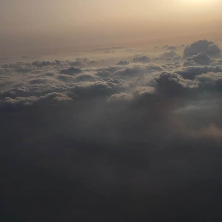 えみ姉のインスタグラム：「ㅤ ㅤ 만나러 가고싶다 ✈️ ㅤ ㅤ」