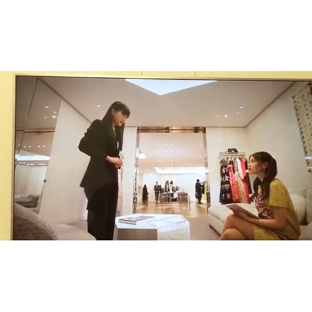 阿知波妃皇のインスタグラム：「ドラマ「花のち晴れ」に少しだけ出演させて頂きました(マネージャーさんが送ってくれました)気づいてくれた方が多くて嬉しいです。DMもありがとうございます #花のち晴れ #花晴れ #Dior #TBS」