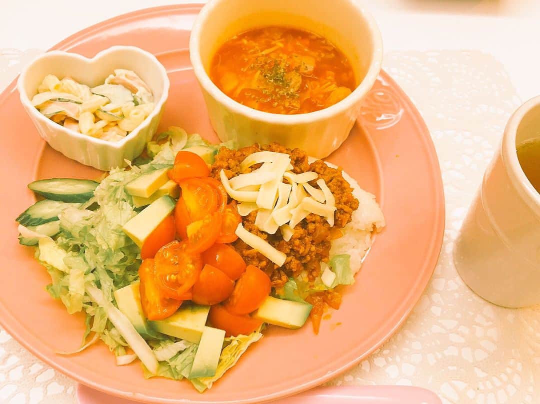 愛須心亜のインスタグラム：「ここめし🍴 お菓子もパンもごはんもパーティー料理も任してください✌️🎂💕」