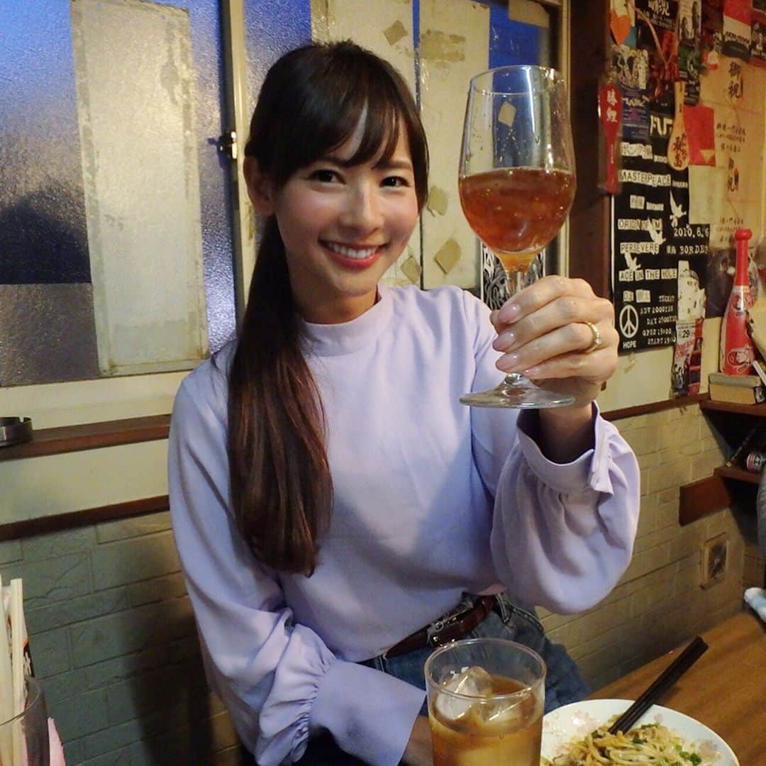 のインスタグラム：「‎|•'-'•)و🍷✨ かんぱーい🧡 ✩ #ワインじゃないよ #シロウオの踊り食い だよ!! ✩ #hiroshima #yamaguchi #fish #drink #cheers #food #foodstagram #odorigui #delicious #deliciousfood #広島 #山口 #魚 #シロウオ #踊り食い #喉越し #最高 #乾杯 #今日も #釣りロケ #頑張ります」