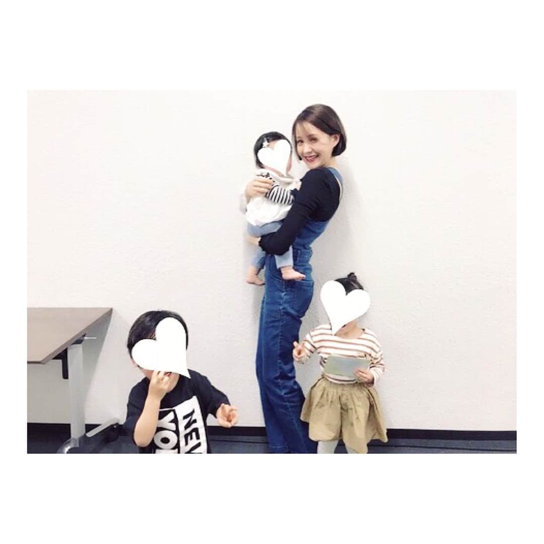 トリンドル玲奈さんのインスタグラム写真 - (トリンドル玲奈Instagram)「友人の子ども＆姪っ子ちゃんたち❤︎ TGCの応援に来てくれました❤︎ お手紙やお魚ちゃんまでくれて、、嬉しいぃ☺︎」4月1日 11時39分 - toritori0123