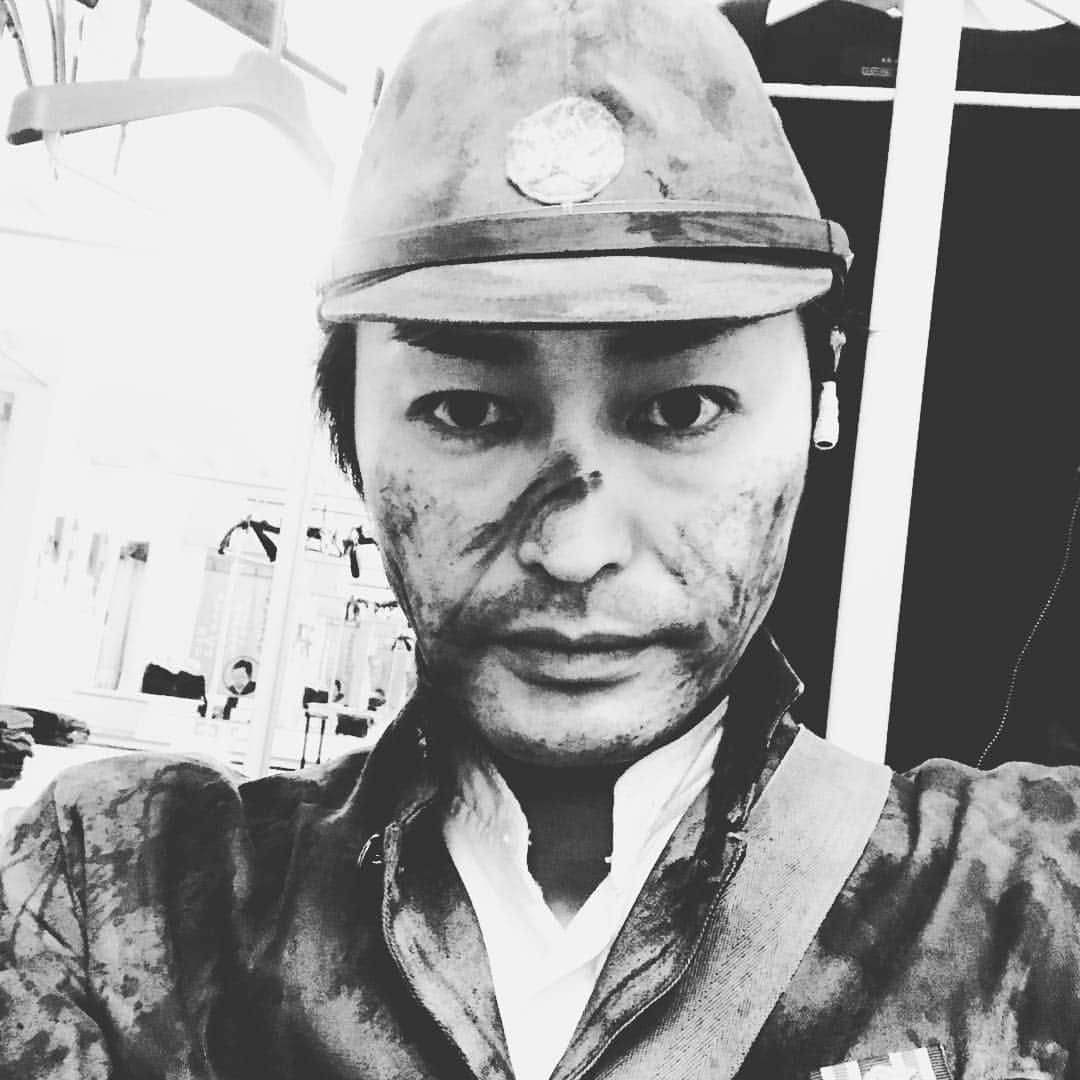 安田顕さんのインスタグラム写真 - (安田顕Instagram)「ありがとう東京。 #NACS #舞台 #PARAMUSHIR #大千秋楽」4月1日 17時00分 - yasu_da_ken