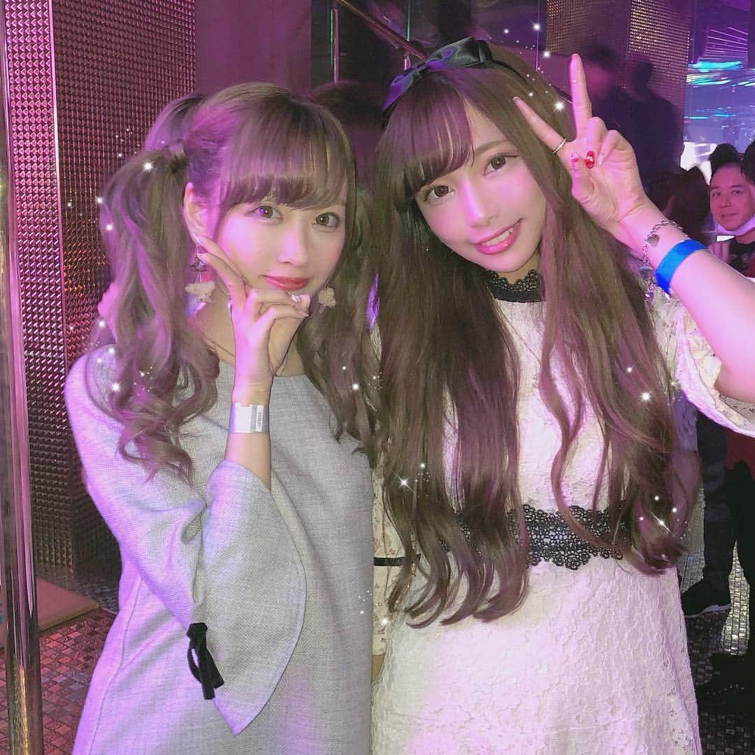 のインスタグラム：「@gakusei_collection が主催するパーティ『ガクコレナイト vol.3 by Mycle 〜何者でもない自分になる。〜』に参加してきたよ！ . あやちゃんがお出迎えしてくれた♡ 美男美女たくさんいてスイーツもあって幸せ空間だったー(*´꒳`*)ﾟ*.・♡ . . #マイクル #ガクコレ #ガクコレナイト #PR #新歓 #大学生 #サークル #ミスコン #クラブ #club #eletokyo #麻布十番」