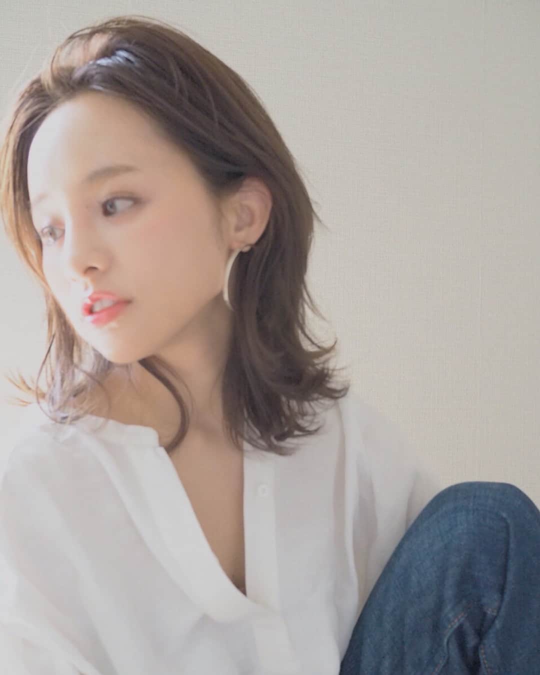 田中亜希子さんのインスタグラム写真 田中亜希子instagram あたらしい髪型 ちょっとウルフ 雰囲気が変わってアレンジの幅が広がりました 後ろはダウンスタイルでも前髪を出したり あげたり しまったり自在 少し短くなっても結べる長さを残したので今まで