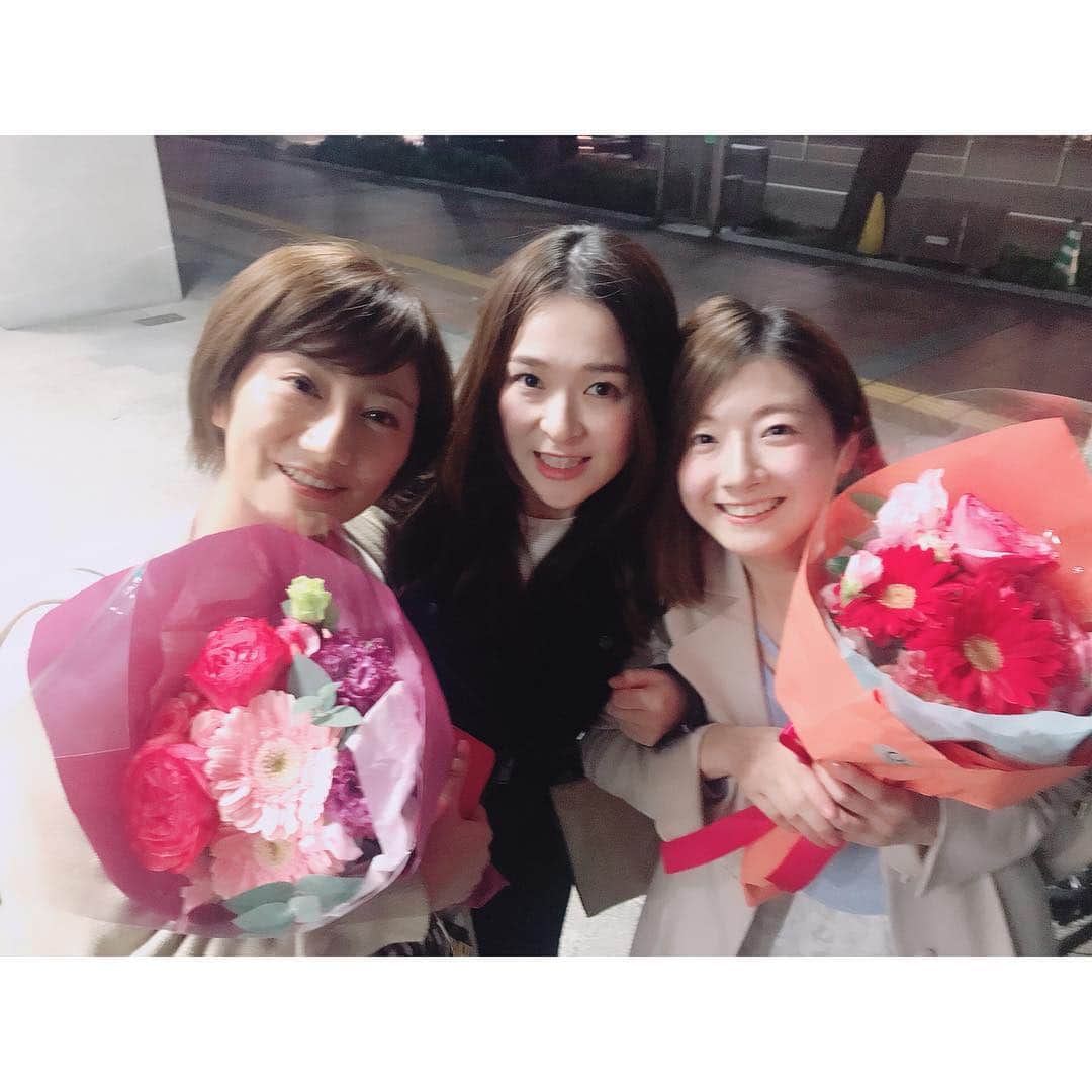 のインスタグラム：「・ 今日から4月！新年度スタートですね🌸 出会いと別れが交錯する春、 私の大好きな2人が新天地へ。 局も、歳も違いますが、 いつも明るくて優しい2人の存在が どれだけ有り難かったか✨ 福岡を離れてしまうのは本当に寂しいけれど、 新たなステージでの活躍を応援してるよ〜😆💕 #増田優香子 ちゃん #山下毬絵 ちゃん #アナウンサー仲間 #この前のホームパーティー含めお別れ会は3回 #最後にみんなで卓球ができて良かった #ゆっこちゃんにはあと1回会えるはず #ギリギリまで笑 #ジャカルタと愛媛へ」