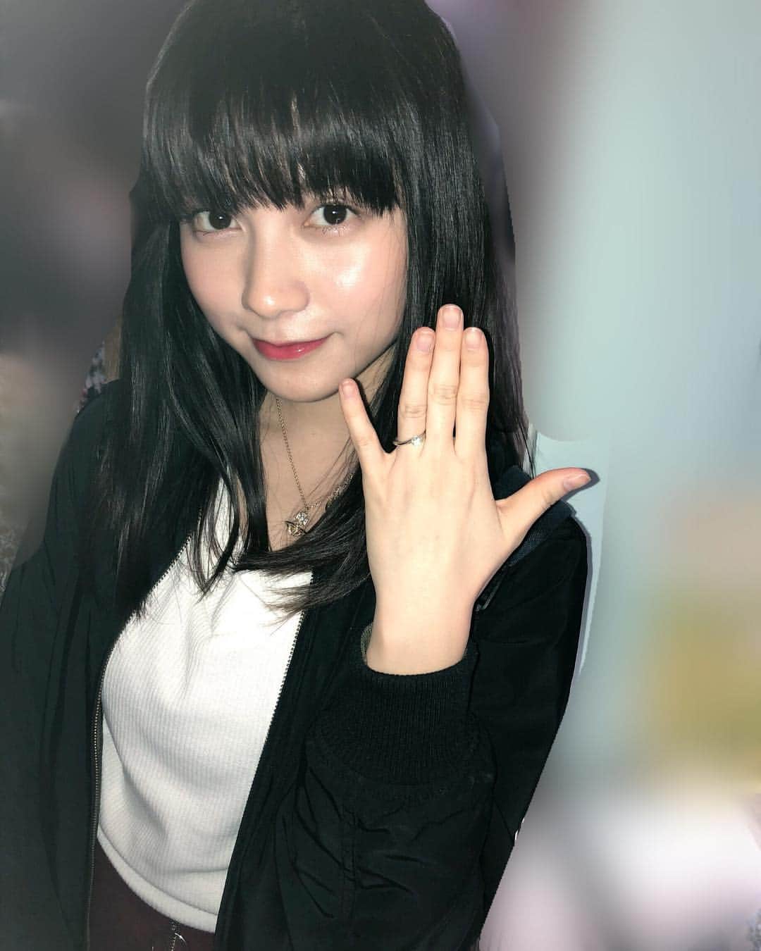 のインスタグラム：「結婚を前提にお付き合いさせていただいてる方がいますっていうエイプリルフールネタをTwitterでやったら結構な人を騙してしまったみたいで少し罪悪感をおぼえました。 TGCで撮った写真でした。 #桃月なしこ #なしこたそ #エイプリルフール #TGC #cosplay  #cosplayer  #portrait  #写真好きな人と繋がりたい  #写真撮影  #picture  #写真  #photography  #被写体  #コスプレイヤー #コスプレ #japanese #japanesegirl」