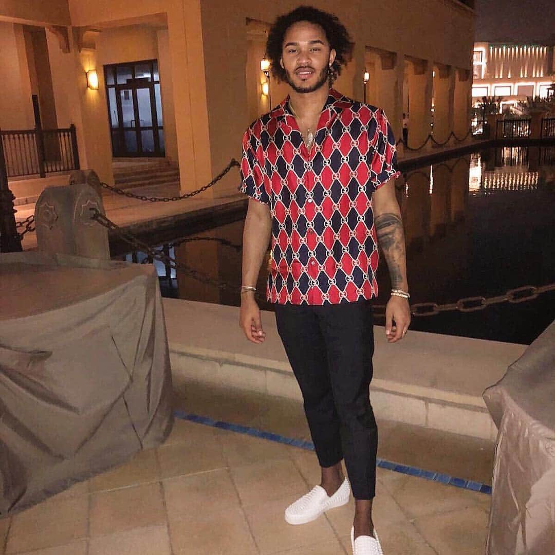 アイザイア・ブラウンのインスタグラム：「Dubai🇦🇪」