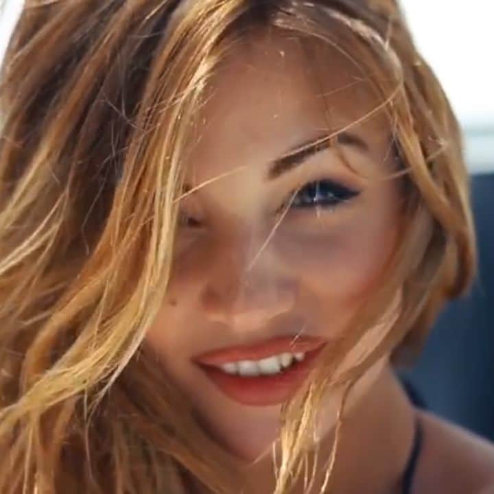 Cora Deitzのインスタグラム：「The spaces in between... 🍃 . .  @the_legacy_committee ⚡ #videographer #photographer #bff @kiefer_andrew @that_player_gq #bimini #bahamas #thelegacycommittee #youguysrock #musicvideo #islandlife」