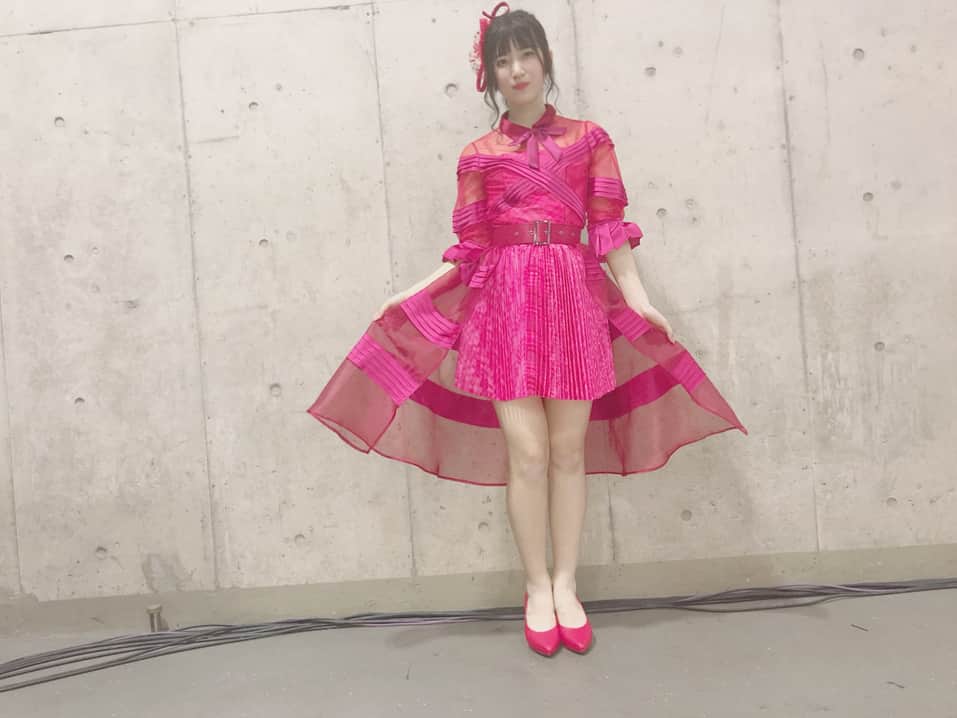 吉田華恋のインスタグラム：「🌸  AKB単独コンサートがさいたまスーパーアリーナにてありました✨  来てくださったみなさんありがとう😊  これは新チームAの衣装です💃 ．  #AKB48 #ジャーバージャって何  #チームA」