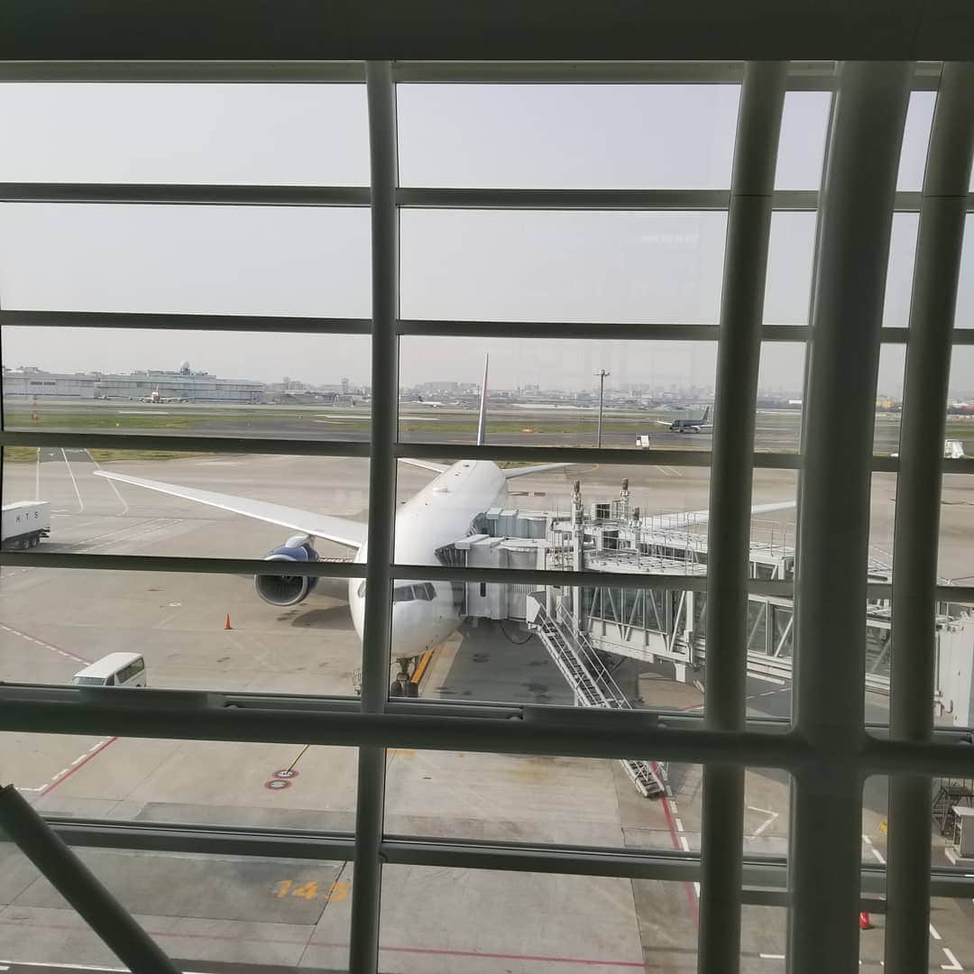 のインスタグラム：「ちょっと長めに行ってきます！to L.A!」