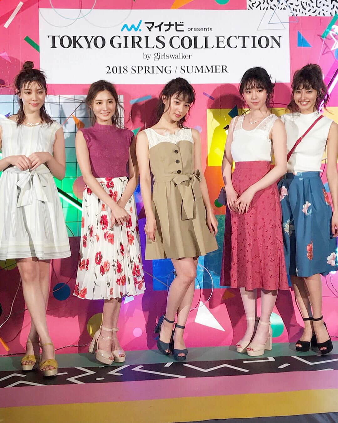 大石絵理のインスタグラム：「TGCありがとうございました🎈💘🌈 同じステージを歩いた皆さんと、ひさしぶりに会えた大好きなみなみさん😘😘 #tokyogirlscollection #tgc #2018ss」