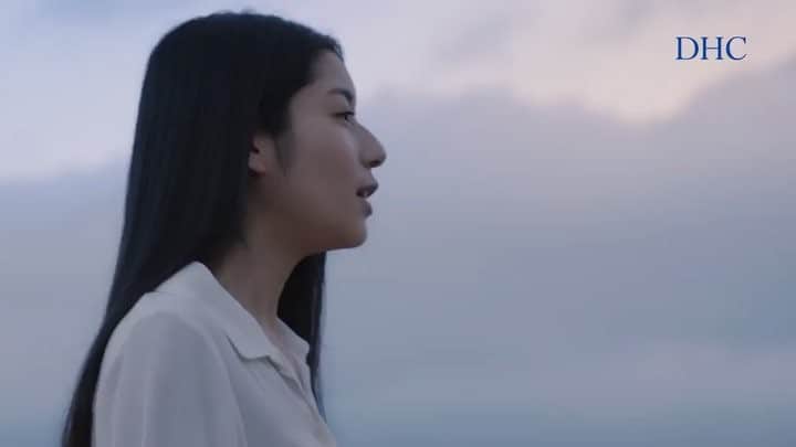 松岡那夏のインスタグラム：「TVCM DHC海洋深層水 「海の記憶」編に出演させて頂きました  ぜひぜひTVでも見つけてください！  #DHC#DHC海洋深層水#cm」