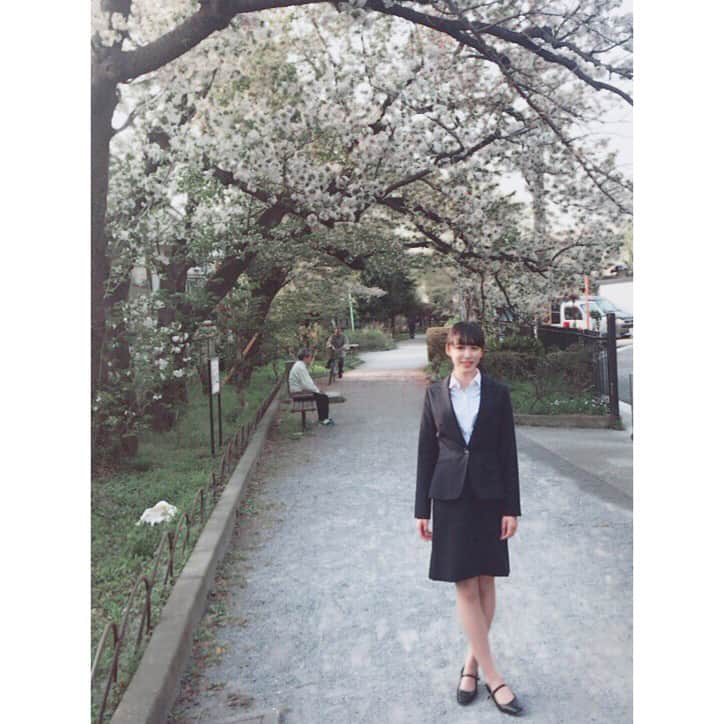 坂田莉咲さんのインスタグラム写真 - (坂田莉咲Instagram)「大学生になりました☺︎」4月3日 12時21分 - sakata_risa