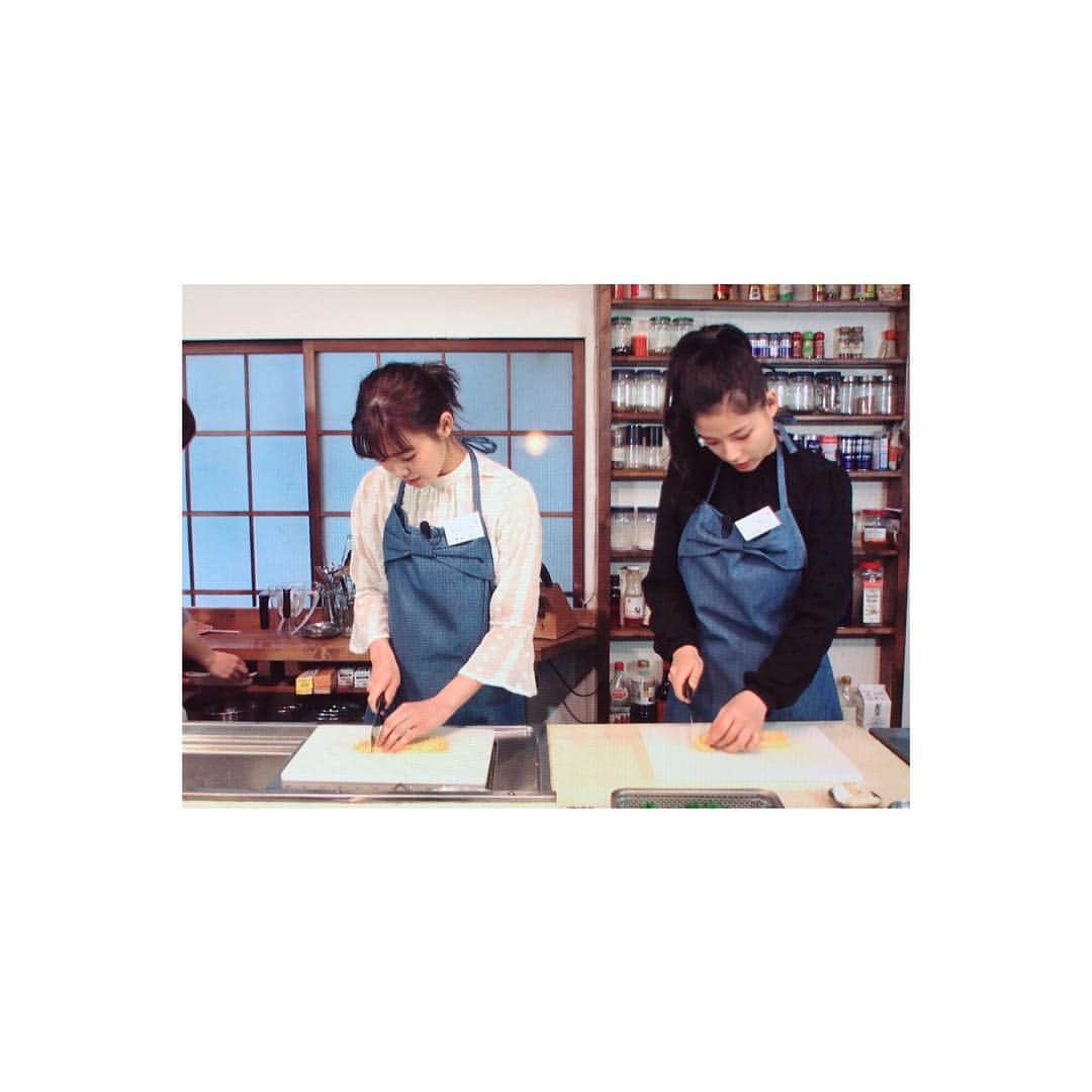 石井杏奈さんのインスタグラム写真 - (石井杏奈Instagram)「LDHTV 料理企画に挑戦^ ^ 春らしいものを作りました！」4月3日 12時24分 - anna_ishii_official