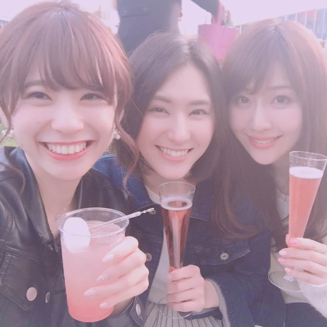 高山奈々さんのインスタグラム写真 - (高山奈々Instagram)「. 楽しくて素敵な時間をありがとう♡ 実際こんなお姉ちゃんいたら 絶対自慢するなぁ(*´꒳`*) #東京#六本木#ミッドタウン#お花見#ほぼ葉桜#笑#ウェザーニュースキャスター#白井ゆかり#ゆかりん#鈴木里奈#りなっち#ゆかりなな♡」4月3日 21時15分 - chan_nana617