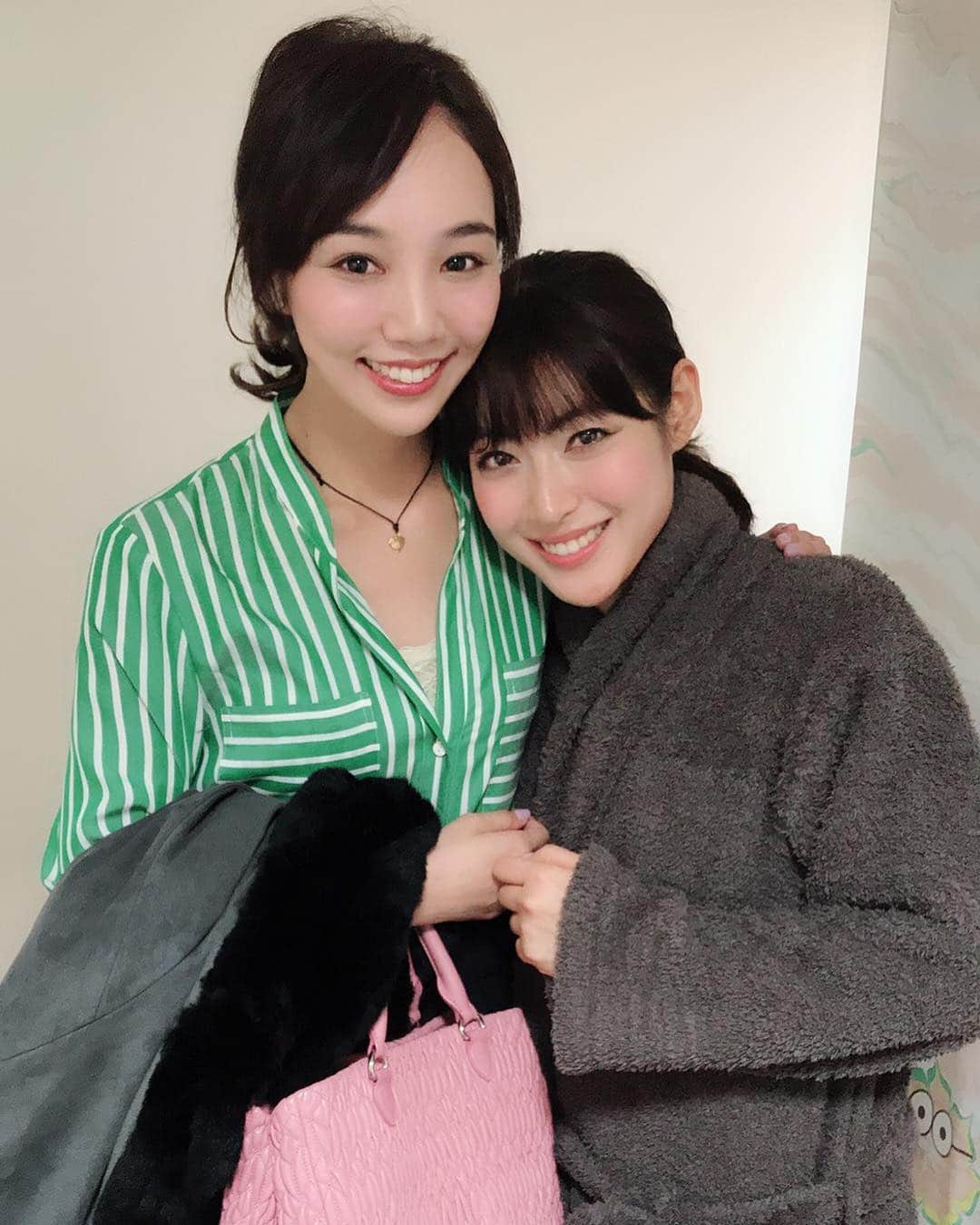 瀧本美織のインスタグラム：「惚れちゃいます🤤💓 #男役逆転中#咲妃みゆ ちゃん」