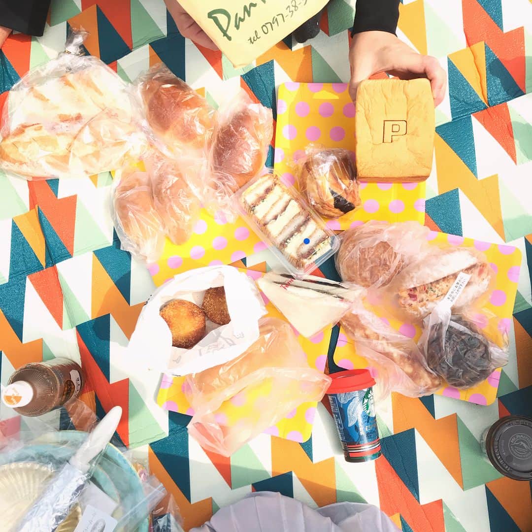 のインスタグラム：「. . 春のパン祭り🥐🍞🥖 . 俺の私のBEST3⭐️ . 「第1回春のパン祭り」で1位に輝いたのは pantimeのしそかつサンドでした🐷💕笑 . #春のパン祭り#ateam」