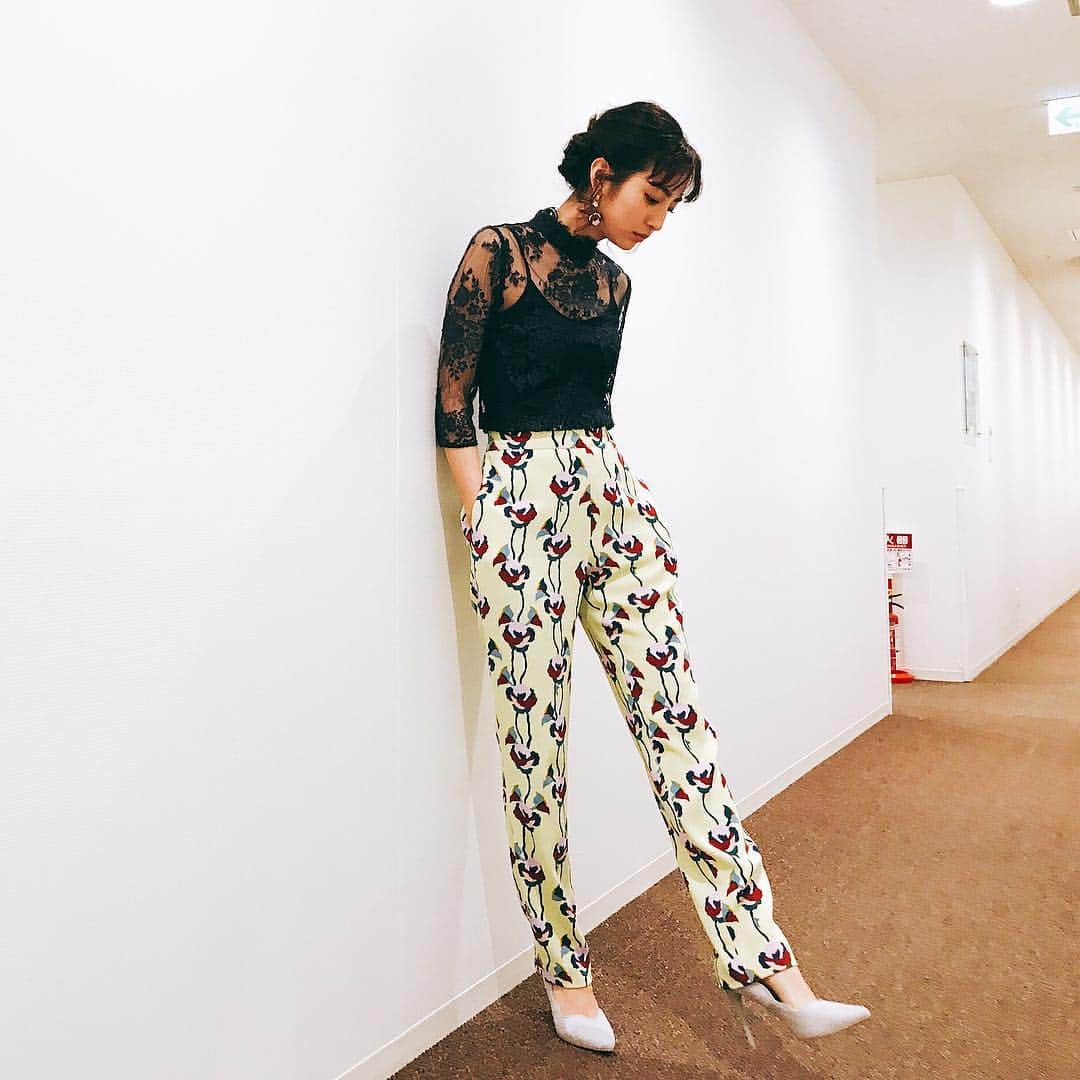 のインスタグラム：「👗🌹💜」