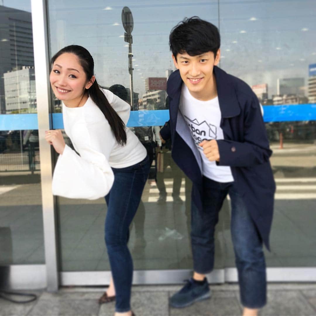 のインスタグラム：「今日はお世話になりました！笑 心優しい先輩😂 @miki_m_ando0403  @gt10054  つばさもカナダへ行く前に会えてよかったね😏✨ #安藤美姫 さん #フィギュア #フィギュアスケート #ショートトラック #スケート #同じ連盟 #生意気な後輩 #笑 #ありがとうございました #大阪」