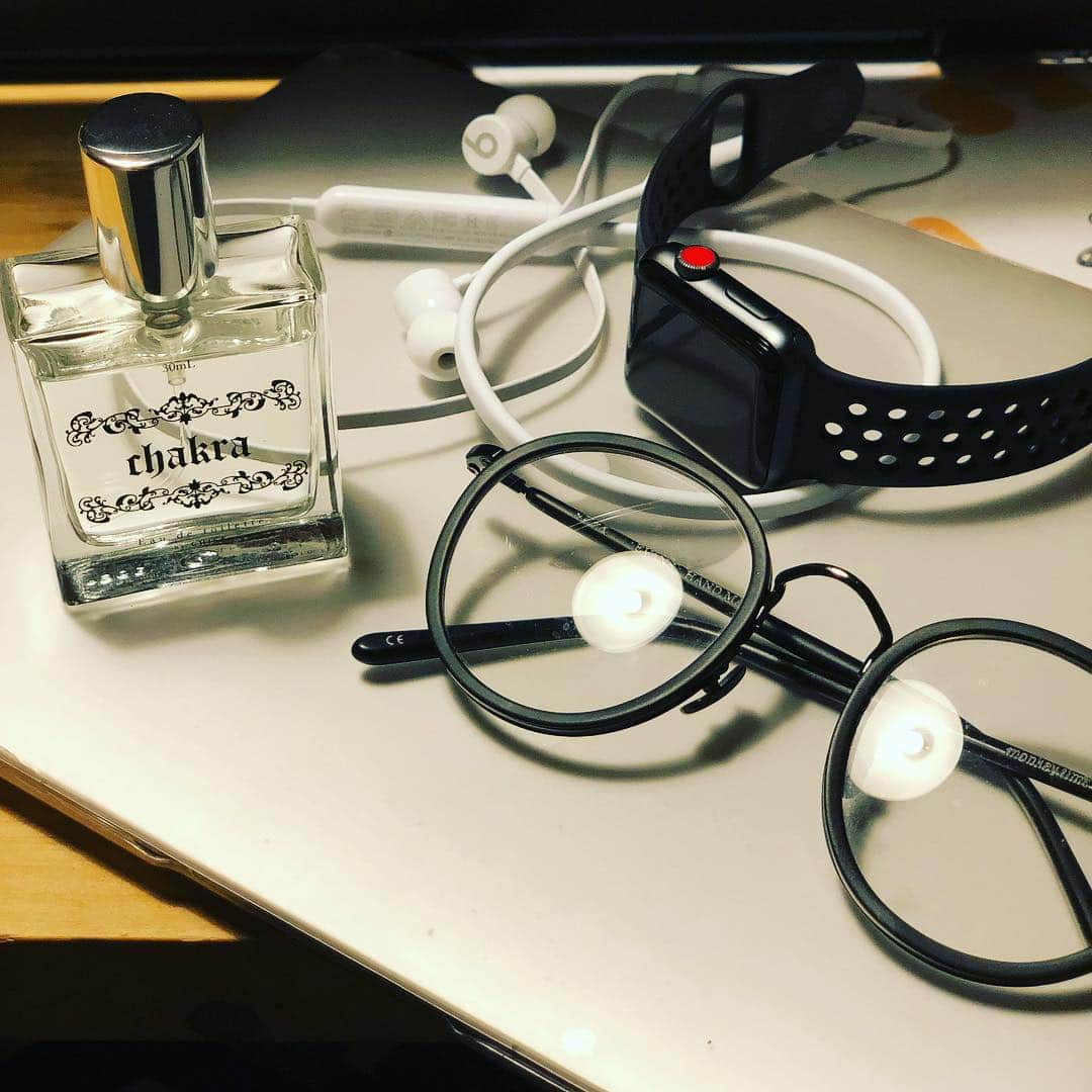 CHISA さんのインスタグラム写真 - (CHISA Instagram)「よく考えたら香水自分の分1つしかないや🤭」4月4日 21時09分 - acme_chisa