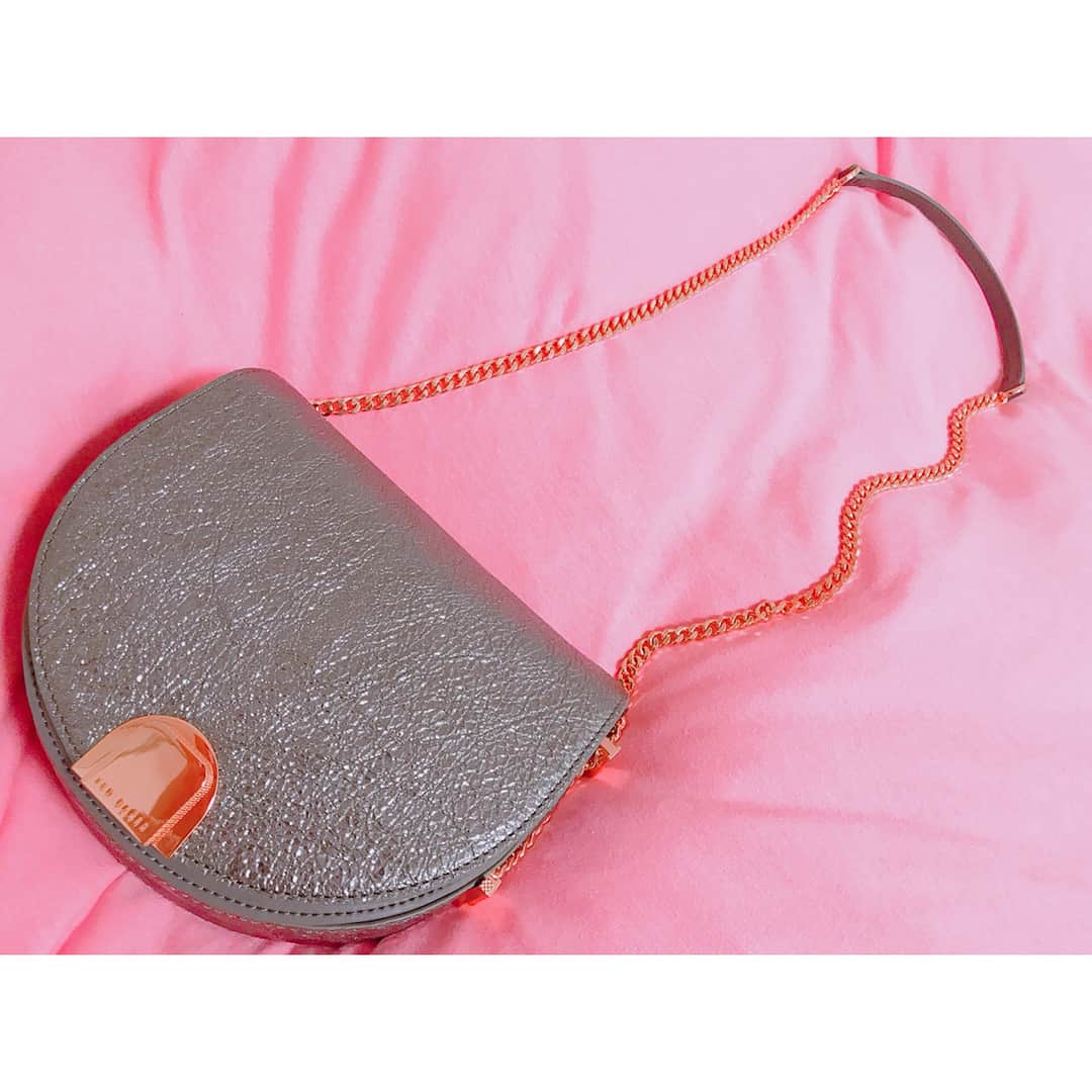 紗綾さんのインスタグラム写真 - (紗綾Instagram)「💗🎉１０００ post 🎉💗 #newbag  #tedbaker  #tedbakerjapan @ted_baker  ドレス、カジュアルな服装にも合うよ💕お気に入り👜👗✨ photo by📷 @ellie__erico  Thank you☺︎☺︎☺︎❤︎ #1000post」4月4日 23時00分 - saaya_official_
