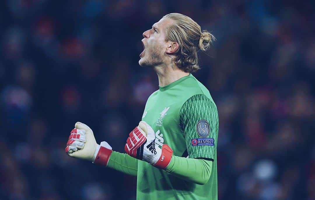 ロリス・カリウスさんのインスタグラム写真 - (ロリス・カリウスInstagram)「What a night at Anfield 🔥 You guys were again the 12th man - Amazing atmosphere!  Let‘s finish the job next week #cleansheet #YNWA #LK1」4月5日 6時29分 - loriskarius