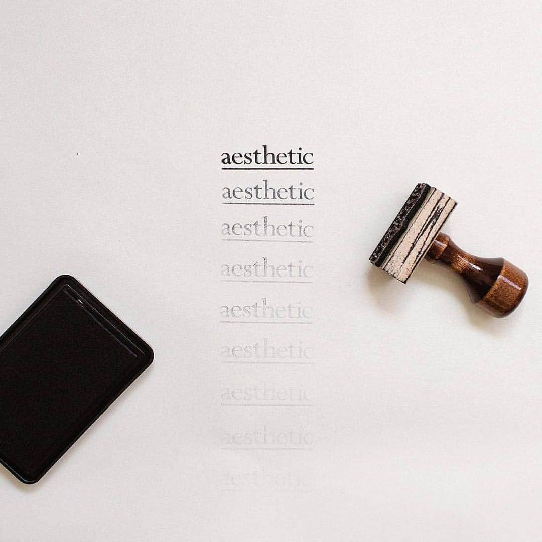 アーネストソーンのインスタグラム：「Playing with our new “aesthetic” stamp, for our custom made denim only! #earnestsewn #denim #nyc #newyorkcity #newyorker #newyork #love #mood #aesthetic #dreambig」