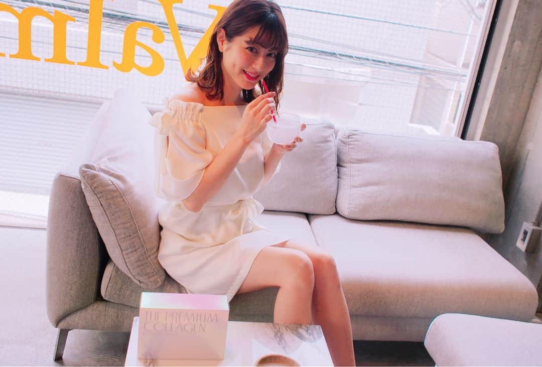 杉本有美さんのインスタグラム写真 - (杉本有美Instagram)「「THE PREMIUM COLLAGEN 」  飲み物にもスッと溶けてとっても飲みやすいです。  ドン・キホーテでも買えるそうです。  #thepremiumcollagen #ドンキホーテ #ヴェルムーア #valmuer #プレミアムコラーゲン #コラーゲン #bien #bienjapan」4月5日 16時50分 - sugimotoyumi_official