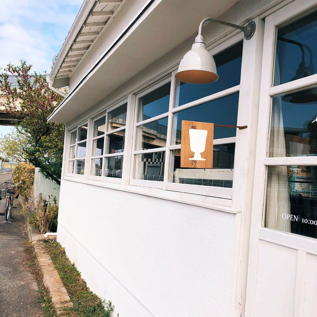 kanetaka ayaさんのインスタグラム写真 - (kanetaka ayaInstagram)「・ ・ #レモントースト🍋🤤 ・ ・ さいこーに平和🌿 ・ ・ #田舎cafe#cafe#白壁 #大阪#堺市」4月5日 16時58分 - aya_kanetaka_