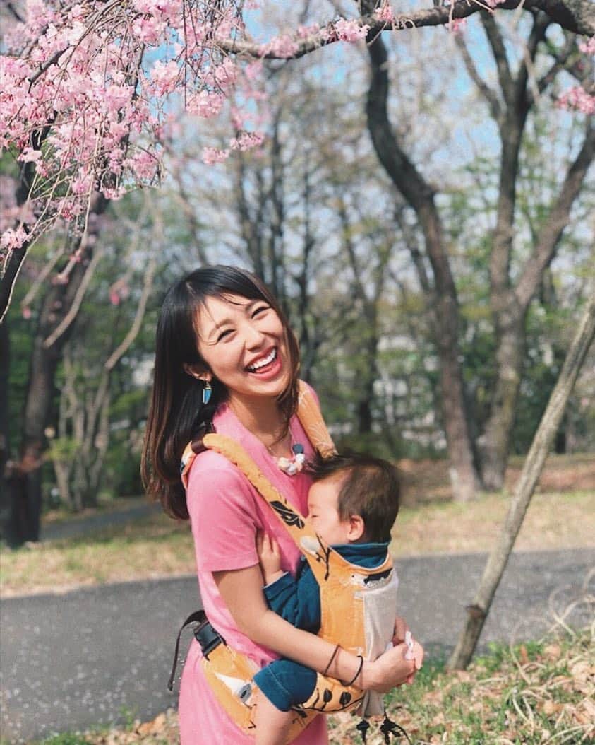 磯部映見さんのインスタグラム写真 - (磯部映見Instagram)「ピンク着て気合い入れても花粉症で今年は1時間が限界🤧🤧I wear pink on purpose!!💕🌸 #spring #さくら #お花見短め #pinkandorange #強い薬貰えない」4月5日 18時52分 - aimee_isobe