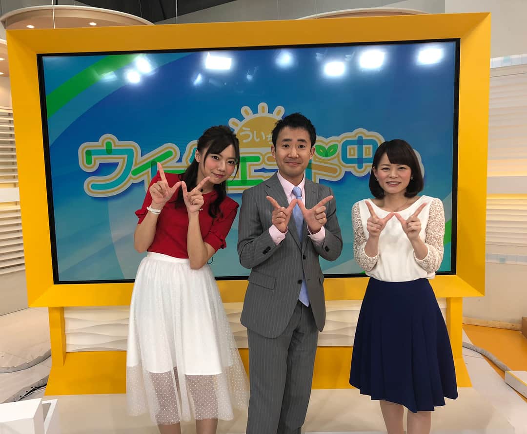 のインスタグラム：「梶原アナ☀️ラストういちゅ〜☁️ 先週は梶原さんの担当がラストでした😭 2年間ありがとうございました😭🙏❤️ . どんな時も遊び心があって お話しとっても面白くて お仕事熱心で 家族を大切にしていて、、 何よりsoooo cuteな梶原さん😂💕笑 年上の方に失礼にあたるかもしれませんが 本当にカワイイ…😂💭🐕💕💕💕 ダンスコーナーでは特に際立っていました😂 一緒にお仕事出来て良かったです！！ . 次の担当は、【ニュース富山人】🗻 富山県にお住まいの皆さん！ぜひ！！ . ちなみに過去に舘谷姉ちゃんも担当してたよ🐻 . #NHK #ウイークエンド中部 #梶原典明 #アナウンサー #水島奈緒 #キャスター #加藤里奈 #リポーター #朝 #news #愛知 #岐阜 #三重 #静岡 #富山 #石川 #福井 #名古屋 #ありがとう #followme」