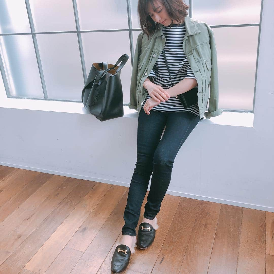 優木まおみさんのインスタグラム写真 - (優木まおみInstagram)「今日の私服。  ジャケット ロンハーマン トップス ハイク パンツ ユニクロ 靴 ドゥーズィーエムクラスで購入  でした。  #ロンハーマン #ronherman #ハイク #hyke #ユニクロ #uniqlo #ドゥージーエムクラス #deuxiemeclasse #私服」4月6日 14時16分 - yukimaomi