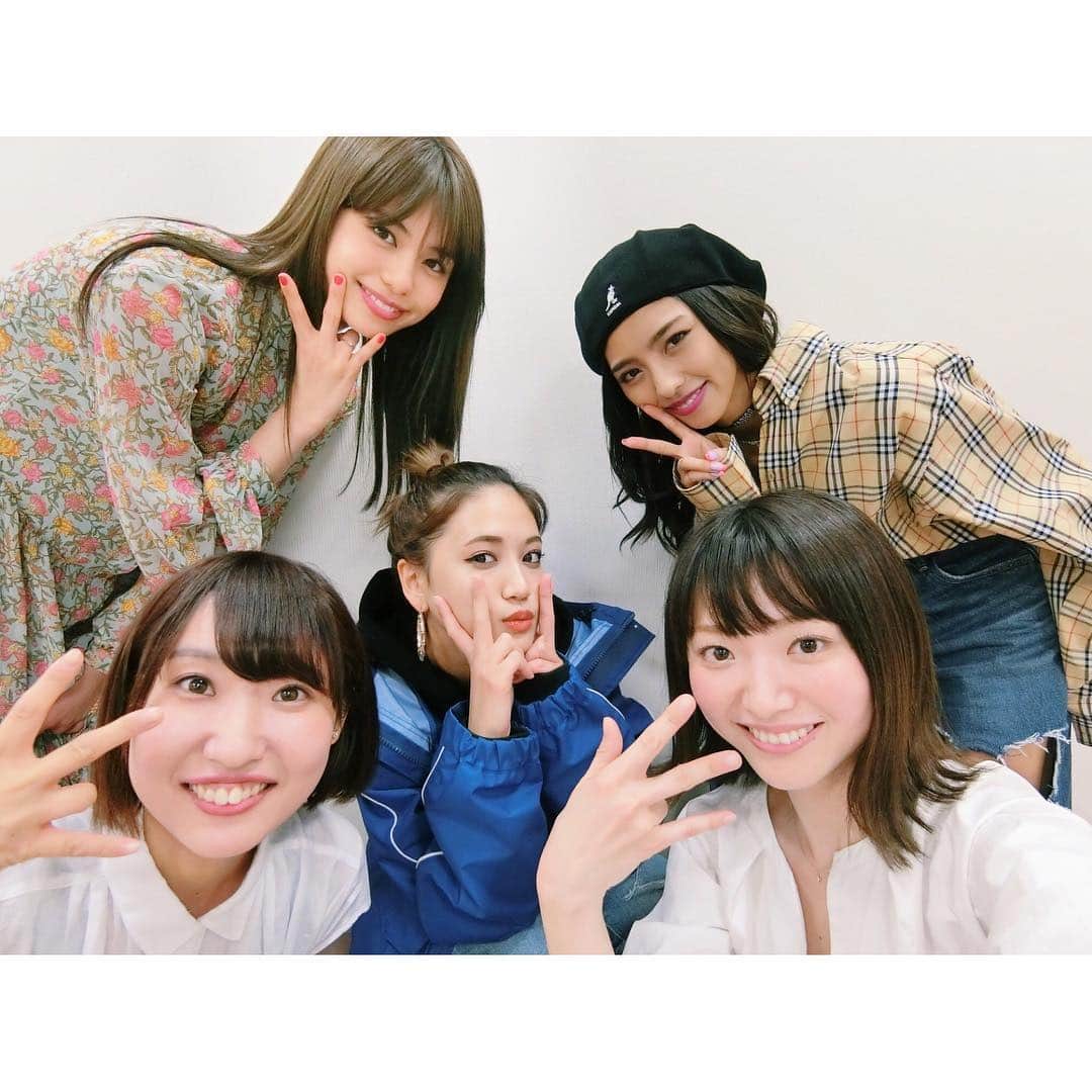 のインスタグラム：「#20180405 E-girlsの皆さん、 金沢へようこそでした♥ * ご一緒できて、  夢のような1日でした♩ ありがとうございました！ * 一緒にMCで盛り上げてくれた、 ほくりくアイドル部のミヤムと☺︎ ______________________________ #Egirls #EGfamily #EG11 #藤井夏恋 さん #SAYAKA さん #佐藤晴美 さん #エフエム石川  #トークショー」