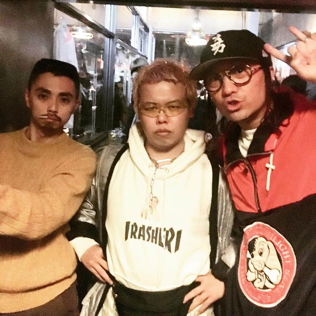 ZEN-LA-ROCKさんのインスタグラム写真 - (ZEN-LA-ROCKInstagram)「いやーしかし昨夜のcontactは色々凄かった🔥 ぼく脳くんとも友達になれた（はず） @offshore_tokyo さんおめでとうございますっ㊗️ #ZENLAROCK #鎮座DOPENESS #ぼく脳 #offshoretokyo #GALFYNEMES  #NEMES #IRASHEAI」4月6日 19時03分 - zenlarock