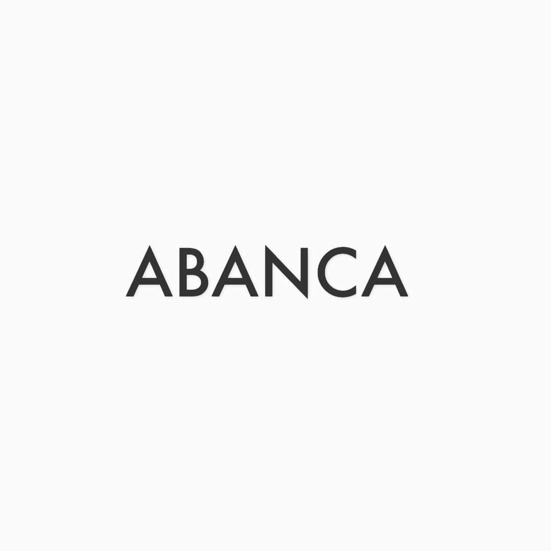柳いろはさんのインスタグラム写真 - (柳いろはInstagram)「この度セレクトブランド @abanca_select 【 ABANCA 】をopenしました🥀 インポートの水着・インテリア・ビーチスタイルを中心にセレクトしていきます⚓︎ ・ ・ 今後はタレントとしても ディレクターとしても頑張ります。 ・ ・ 今後とも宜しくお願いします致します🌹 ・ ・ #abanca #select #selectbrand #import #brand #selectshop #onlinestore #swimwear #interior #beachfashion #botanical #luxury #director #エバンカ #インポート #セレクトブランド #セレクトショップ #オンラインストア #ボタニカル #ラグジュアリー #水着 #インテリア #ビーチスタイル #柳いろは」4月6日 21時49分 - irohayanagi