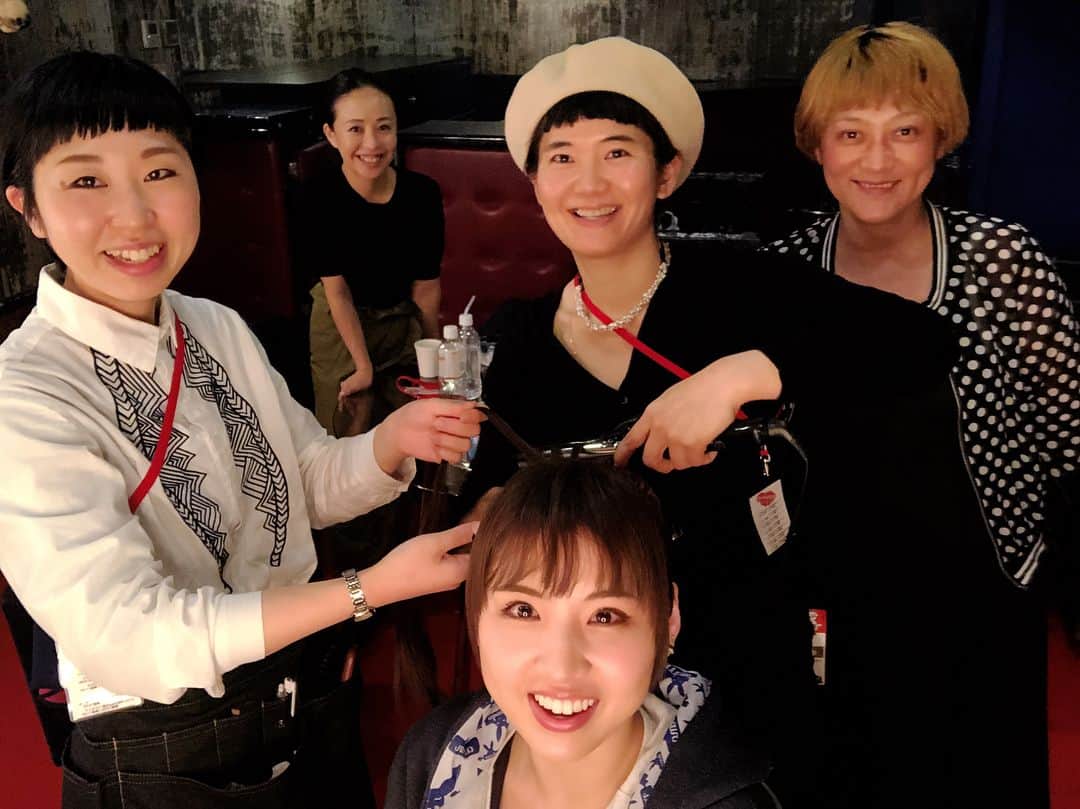 阿部真央のインスタグラム：「阿部真央ライブハウスツアー初日@新木場STUDIO COAST終了しました！最高のライブをありがとう！！皆から頂いたこのパワーを全国各地の皆さんにお届けしに行きます。 そして10周年の来年武道館も決まったよ！ 2019年1月22日(火)です。こちらも是非いらして下さい！ #阿部真央」