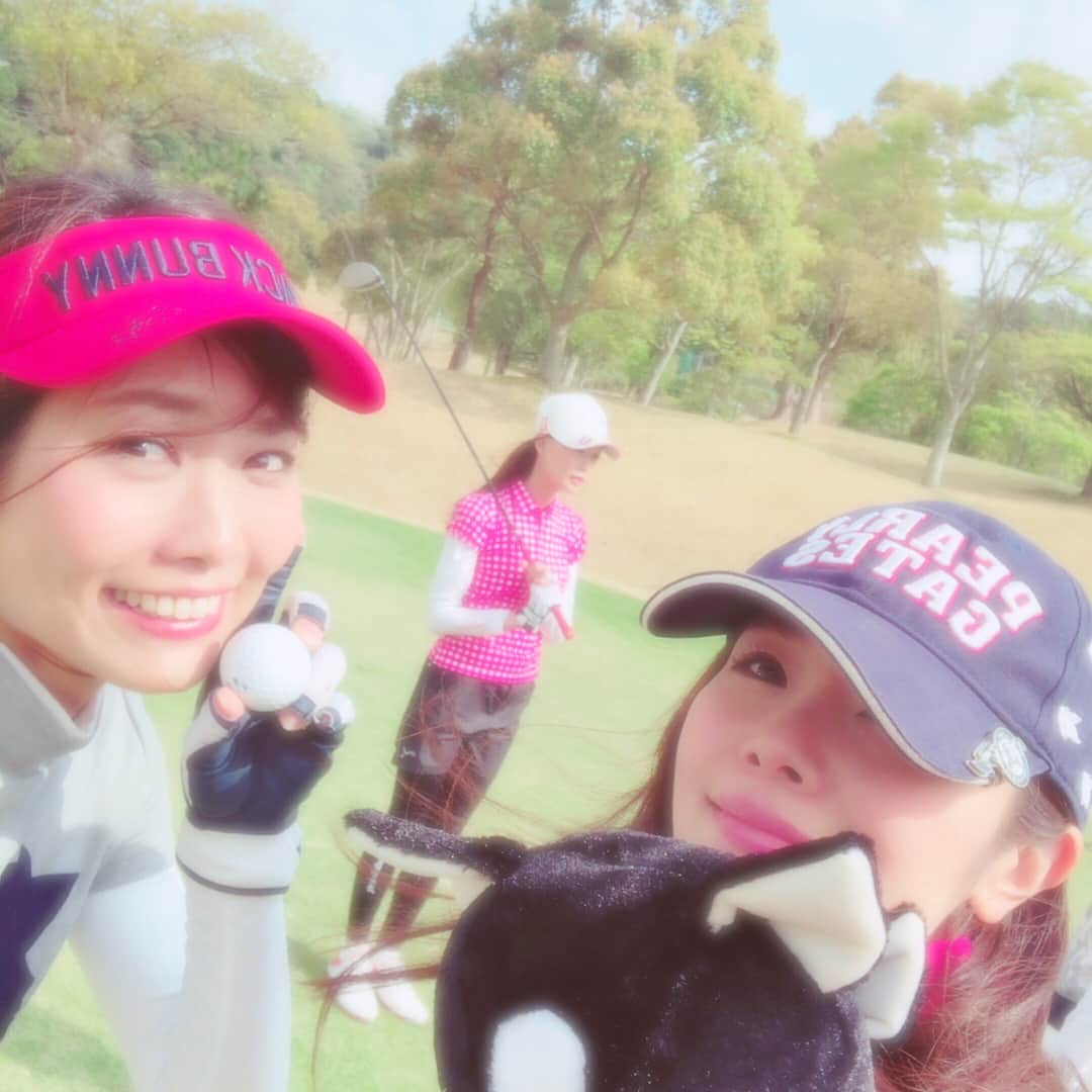 宇水遥佳さんのインスタグラム写真 - (宇水遥佳Instagram)「. おはようございます☀ . 久しぶりに3人でゴルフ⛳️✨ 全員170cm近くの高身長トリオ👯‍♀️👯 . #ゴルフ #ゴルフ女子 #インスタゴルフ #ゴルフファッション #生涯スポーツ #⛳️ #🏌️‍♀️ #🏌️ #千葉 #ラッセルノ #ジャックバニー #キャロウェイ #nbゴルフ #russeluno  #jackbunny  #callaway  #newbalancegolf  #nb #golf  #code #ootd」4月7日 7時38分 - haruka._.usui