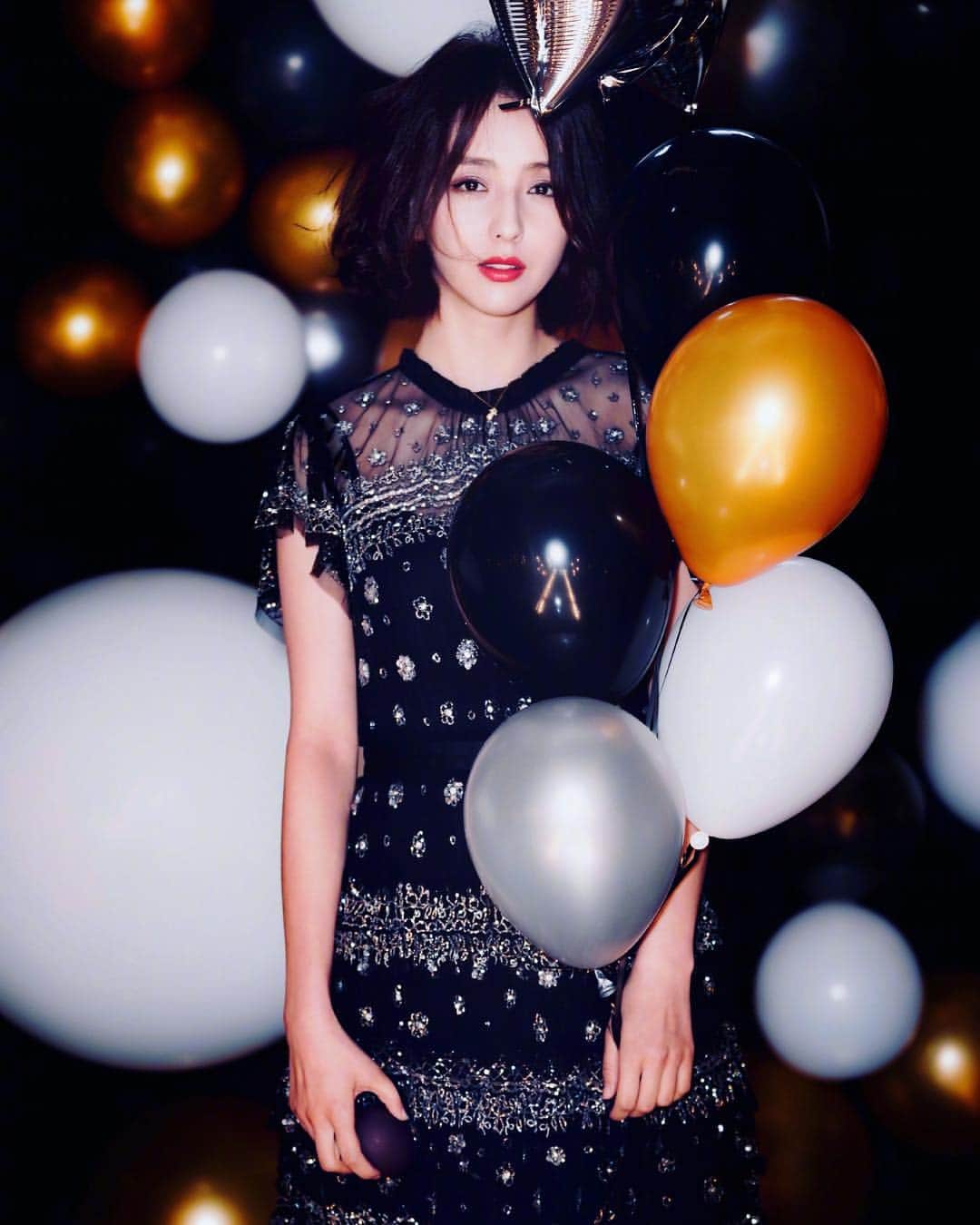 トン・リーヤー（Tong Liya）さんのインスタグラム写真 - (トン・リーヤー（Tong Liya）Instagram)「TV drama unmarried queen」4月7日 10時31分 - yaya_liyatong