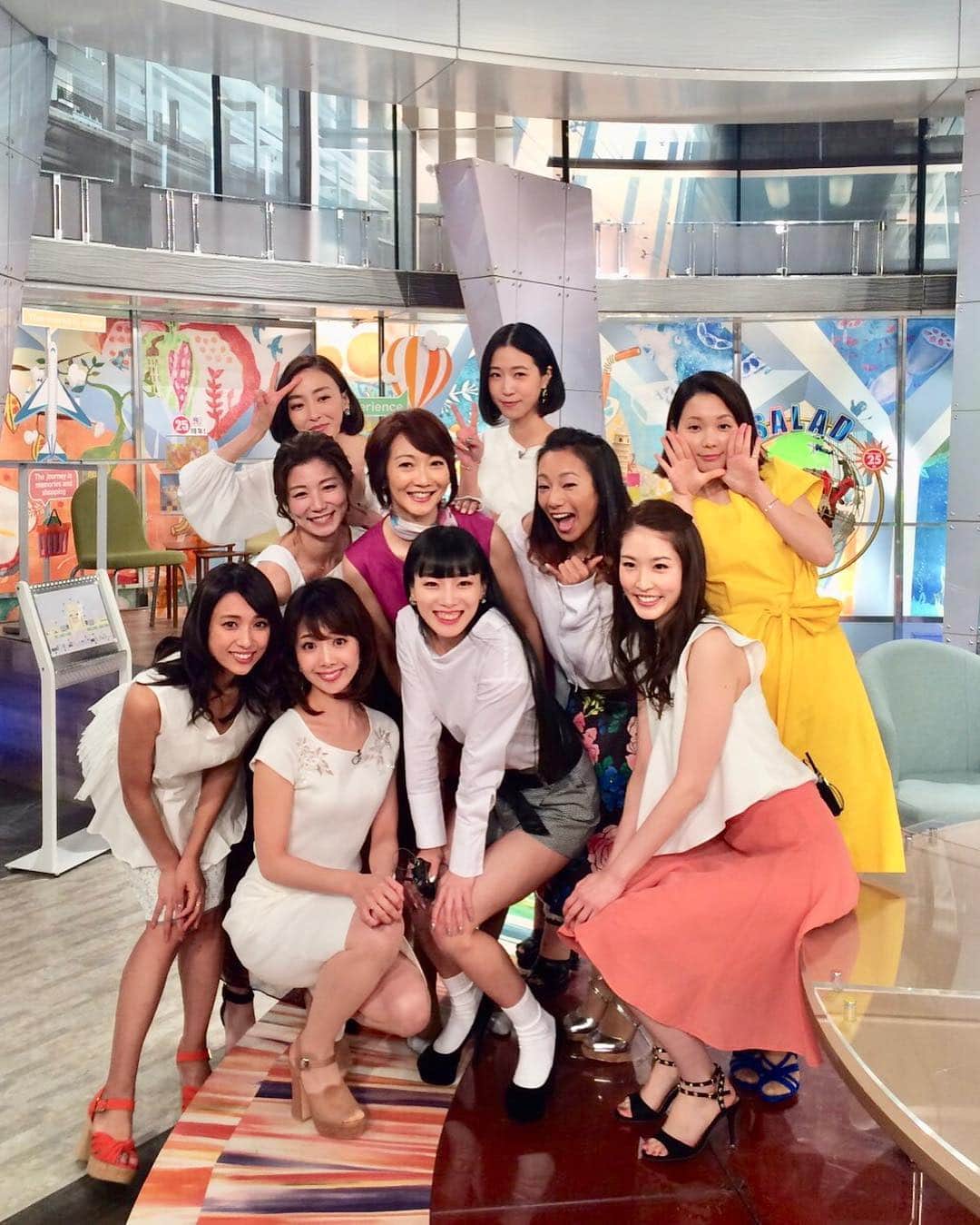 江田友莉亜さんのインスタグラム写真 - (江田友莉亜Instagram)「本日の #旅サラダ 見て頂けましたか？♪♪  祝25周年という事で、とてもスペシャルで豪華な回でした！！ そんなスペシャルな日に旅サラダファミリーの一員として、参加させて頂けた事に感謝です！ 写真は 旅 ...