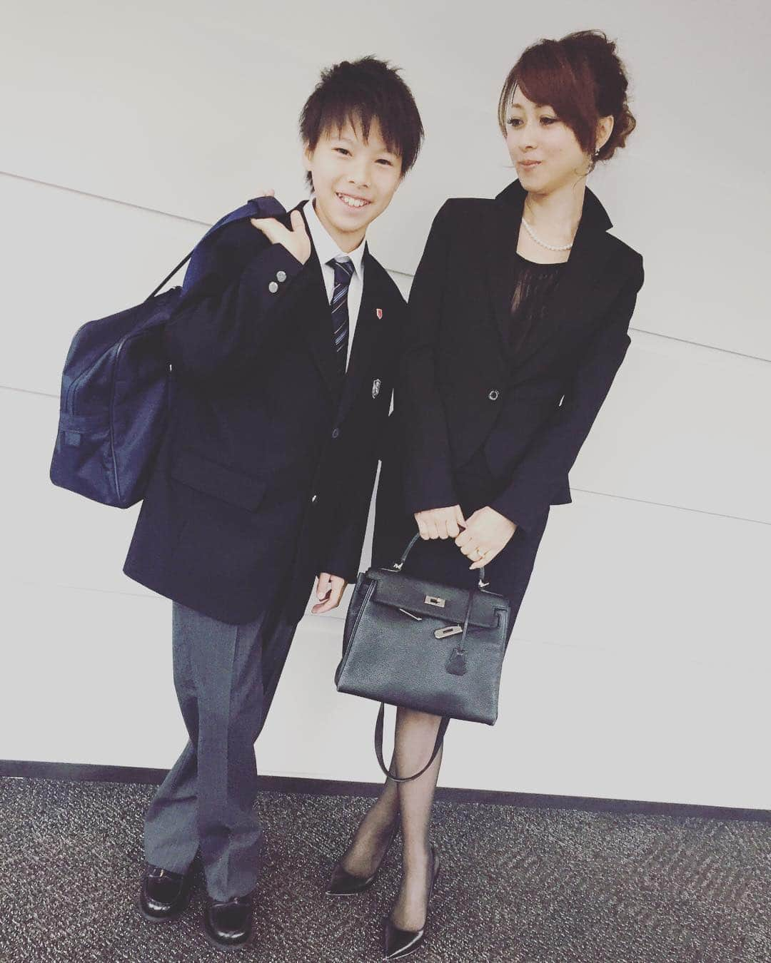 渡辺美奈代さんのインスタグラム写真 - (渡辺美奈代Instagram)「2年前の4月7日 次男くん！中学校の入学式だった😊」4月7日 15時02分 - watanabe_minayo