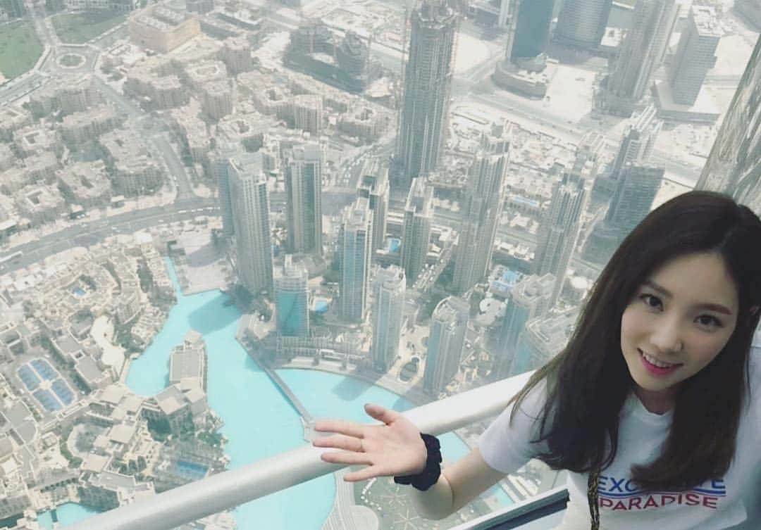 テヨン さんのインスタグラム写真 - (テヨン Instagram)「두바이바이야💜 Burj Khalifa, Dubai #SMTOWNinDubai #smtown」4月7日 23時20分 - taeyeon_ss