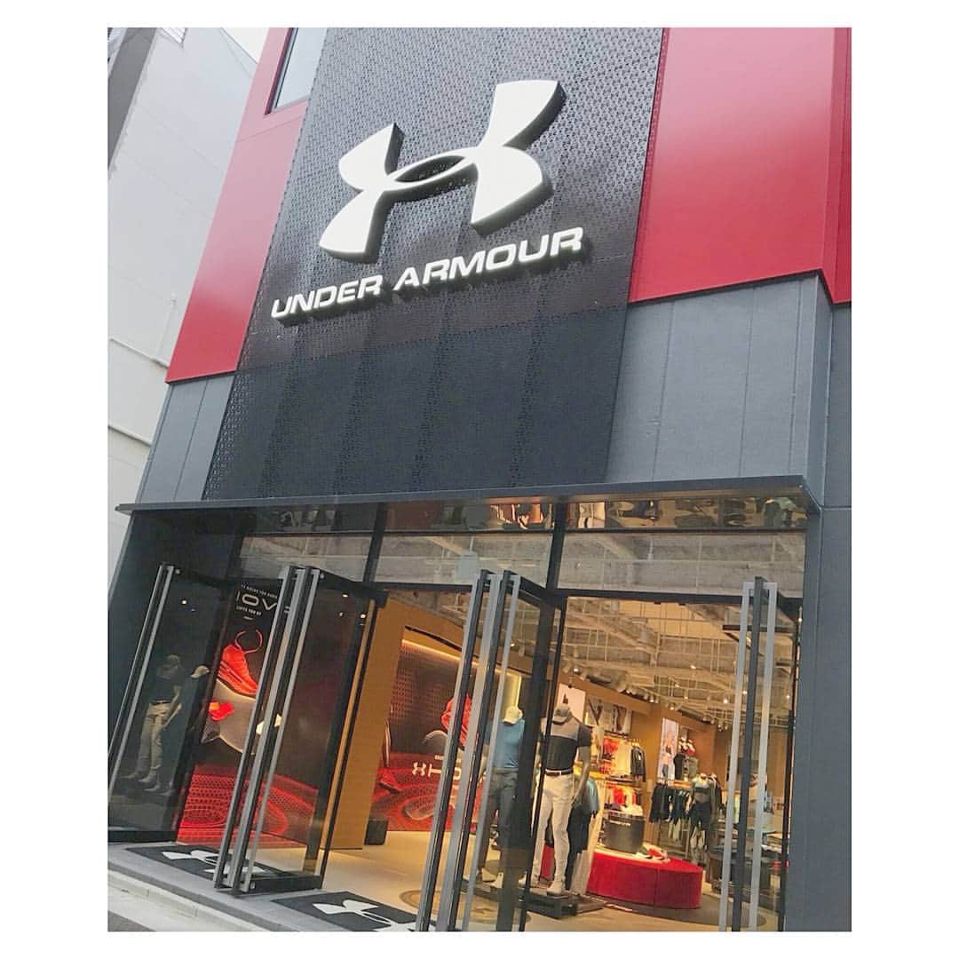 茂野海人のインスタグラム：「UABH名古屋栄店に行ってきました！ カッコいいウェア、シューズいっぱいでした！ #uabh名古屋栄#underarmour」