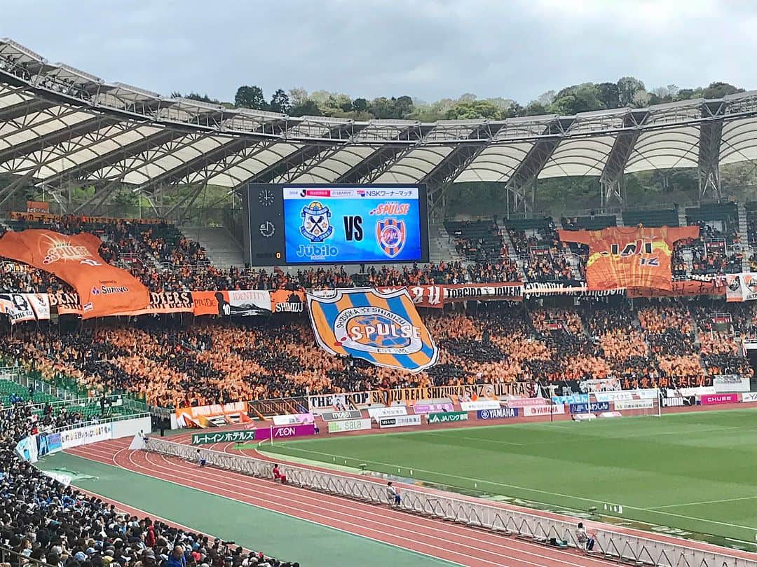 岩本恵美加さんのインスタグラム写真 - (岩本恵美加Instagram)「❁.*･ﾟ * ダービー⚽️🧡💙 ㅤㅤ #soccer #j1 #静岡ダービー #ジュビロ磐田 対 #清水エスパルス #サッカー #サッカー観戦 #エコパ #エコパスタジアム #スコアレスドロー #instasports #instalike #instagram #followme」4月8日 23時00分 - emk_iwmt